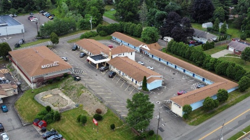 Parkway Inn image 1