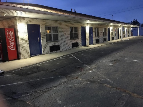 Parkway Inn image 2